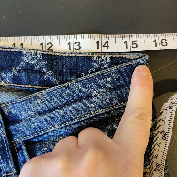 Current/Elliott Blue The Rolled Jeans in Indigo Rose Lattice Print Size 28 - Picture 5 of 13